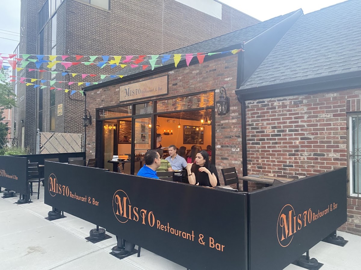 Misto Restaurant And Bar